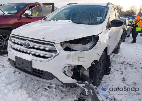 2018 Ford Escape Se из США, поврежденный, VIN 1FMCU9GD4JUD05957